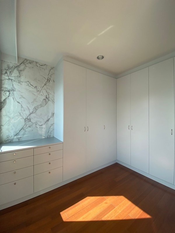 ให้เช่าทาวน์โฮม 4 ชั้น ย่านพระราม 3 พื้นที่ 24 ตรว. 3 ห้องนอน เช่า 70,000 บ/ด