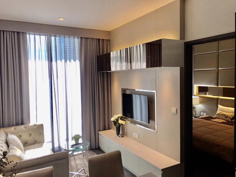 ขาย/ให้เช่า เอดจ์ สุขุมวิท 23 พื้นที่ 43 ตร.ม. 1 ห้องนอน เช่า 32,000 บ/ด ขาย 8.7 ล.