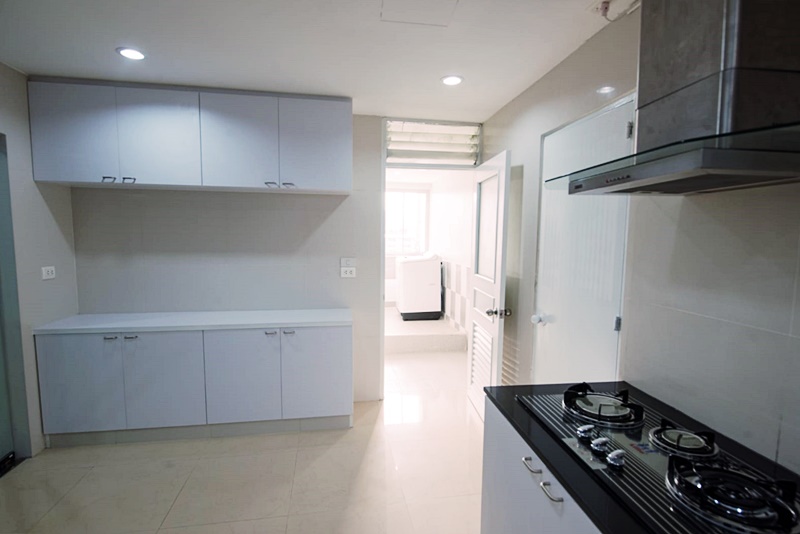 ให้เช่าคอนโด เพรสซิเดนท์ พาร์ค สุขุมวิท 24 พื้นที่ 245 ตร.ม. 3 ห้องนอน ให้เช่า 70,000 บ/ด