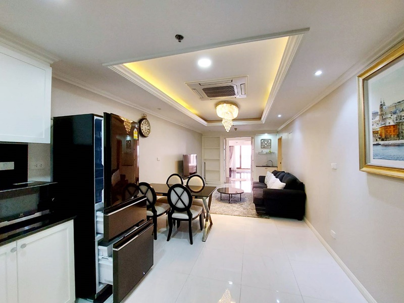 ขายคอนโด สเตท ทาวเวอร์ คอนโดมิเนียม พื้นที่ 68.23 ตรม. 1 ห้องนอน ขาย 8.9 ล้านบาท