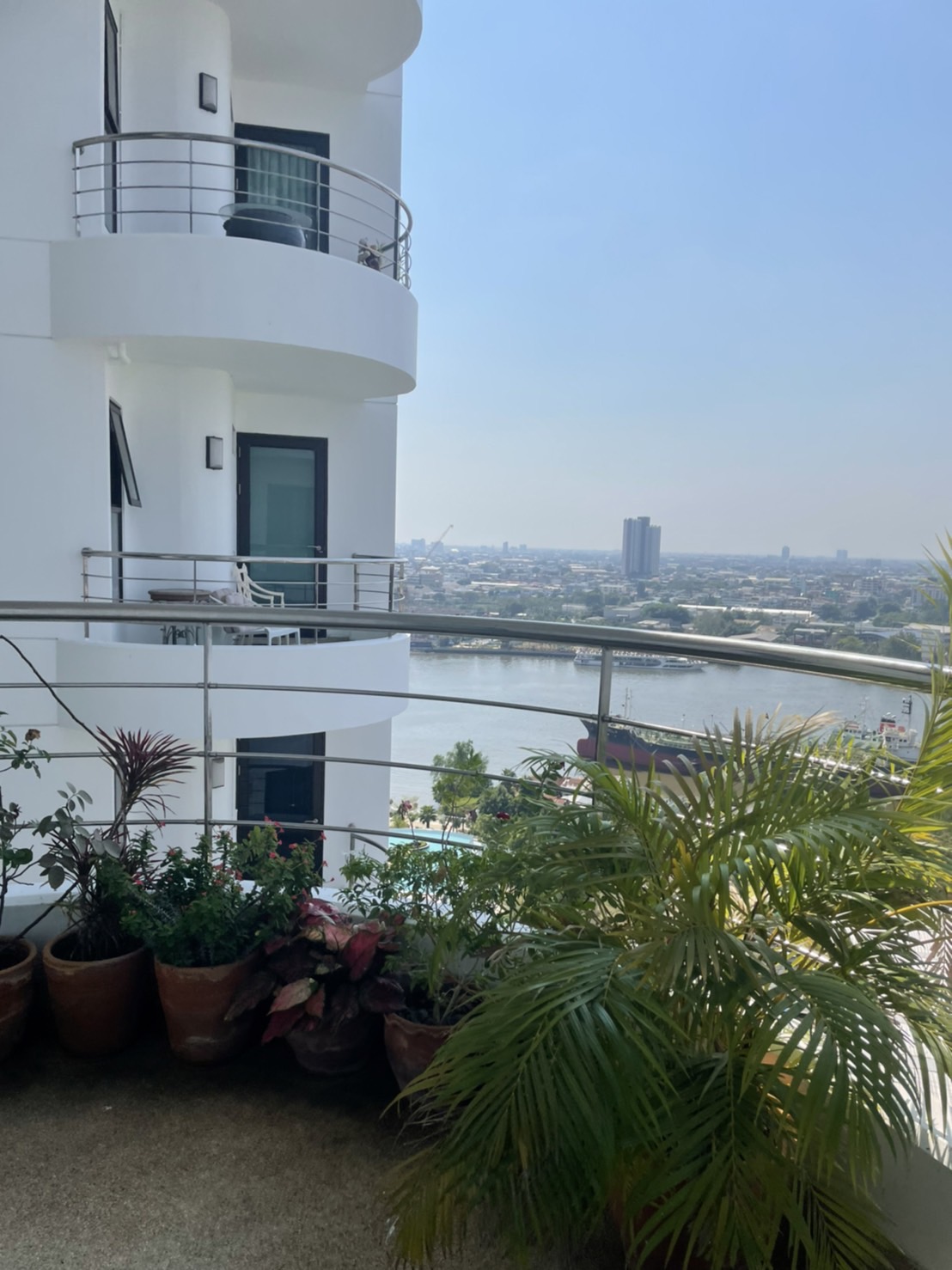 เช่า หรือ ขายห้องชุดหรู คอนโด ศุภาลัย คาซ่า ริวา Supalai Casa Riva ถนนเจริญกรุง พระราม 3