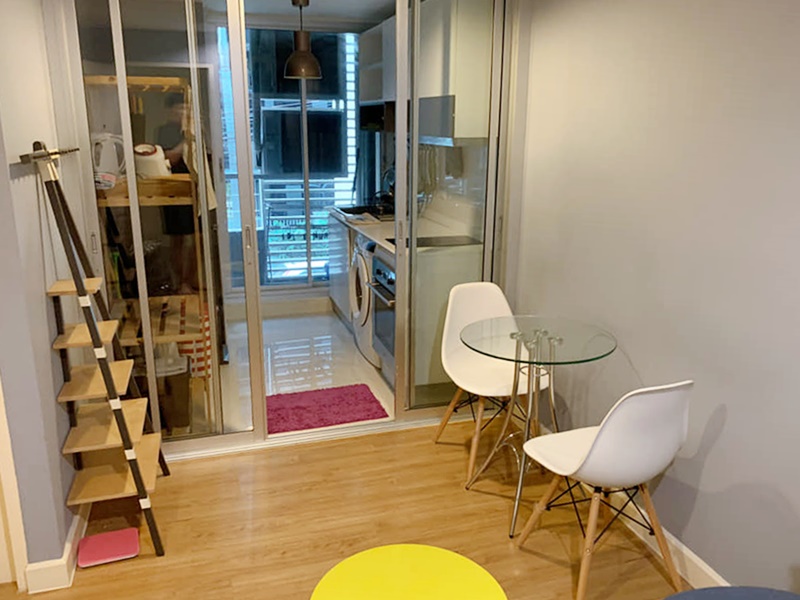 ให้เช่าคอนโด เดอะ คริส รัชดา พื้นที่ 32 ตรม. 1 ห้องนอน เช่า 10,000 บ/ด