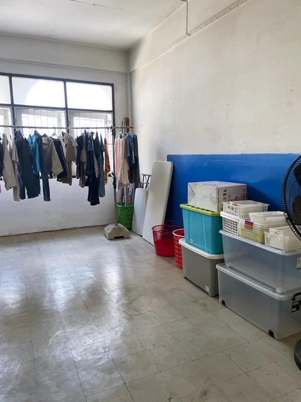 ขายตึกแถว 4 ชั้น ย่านสุขุมวิท 49 พื้นที่ 15 ตารางวา ขาย 18 ล้านบาท