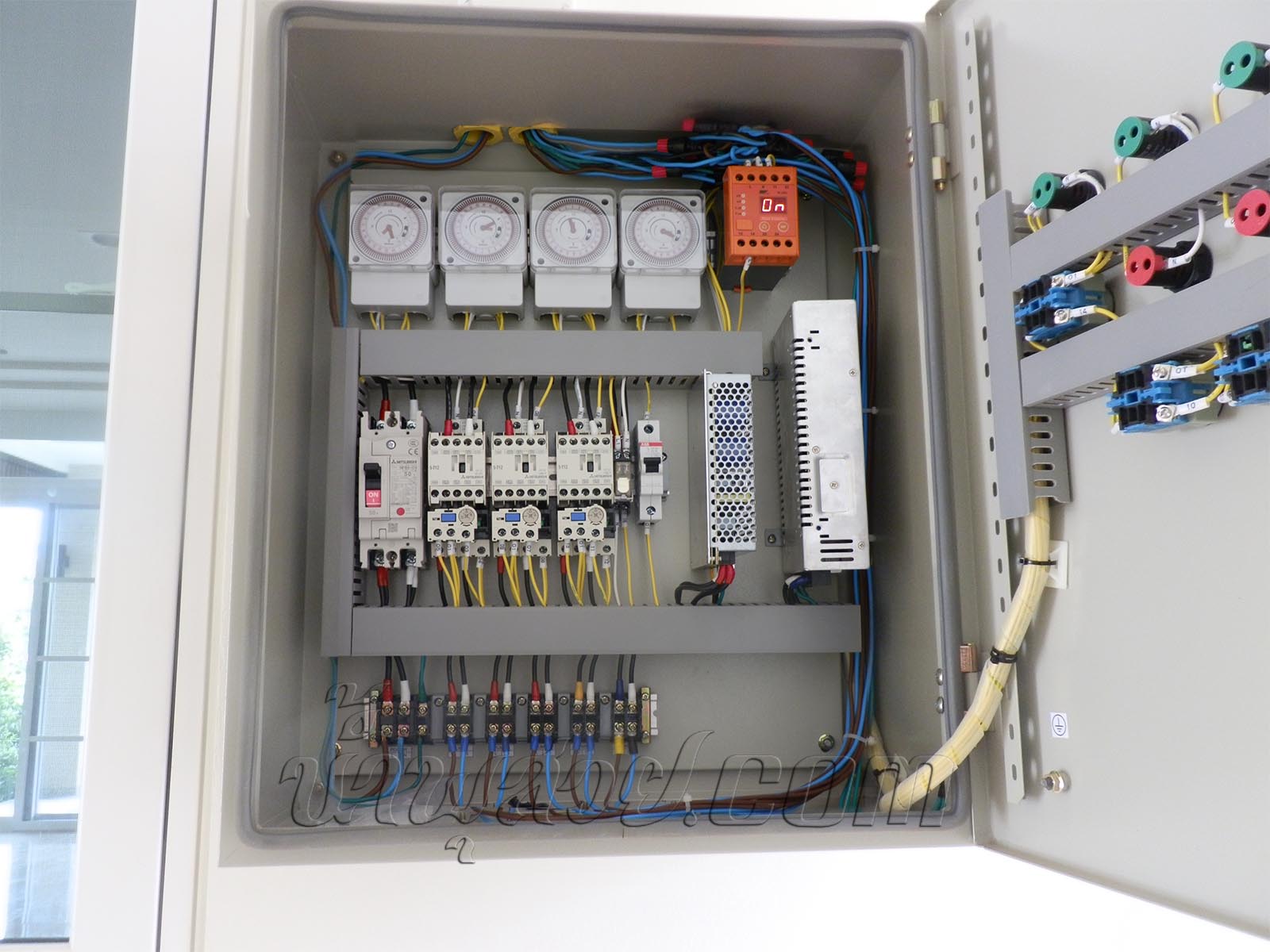 บ่อวงกลม ชุดน้ำพุวง Ring มียอดตรงกลางที่บ้านคุณจิรณี ที่ถ.เลียบคลองภาษีเจริญ