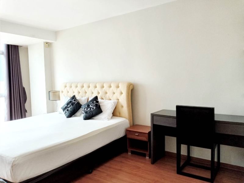 ให้เช่าคอนโด เดอะ แคปิตอล สุขุมวิท 30/1 พื้นที่ 92 ตร.ม. 1 ห้องนอน เช่า 33,000 บ/ด