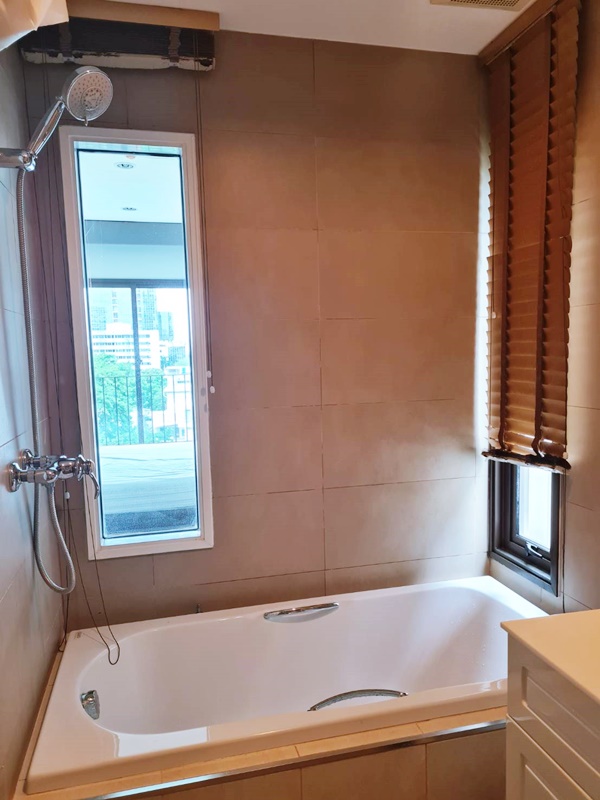 ให้เช่า คอนโดเลต ดเวล สุขุมวิท 26 พื้นที่ 70 ตร.ม. 2 ห้องนอน เช่า 50,000 บ/ด