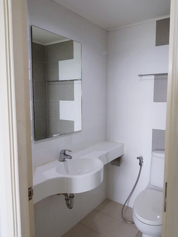 ให้เช่าคอนโด ลุมพินี เพลส พระราม 4-กล้วยน้ำไท 28 ตร. ม. 1 ห้องนอน เช่า 12,500 บ/ด