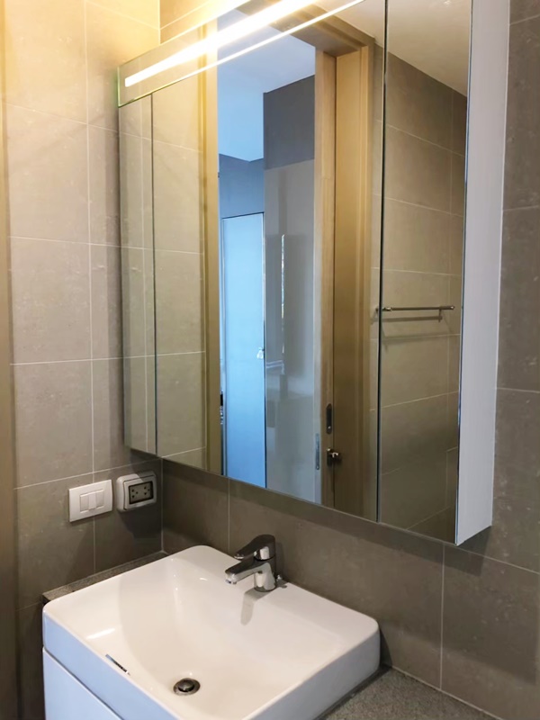 ให้เช่าคอนโด โนเบิล เพลินจิต พื้นที่ 58 ตร.ม. 1 ห้องนอน