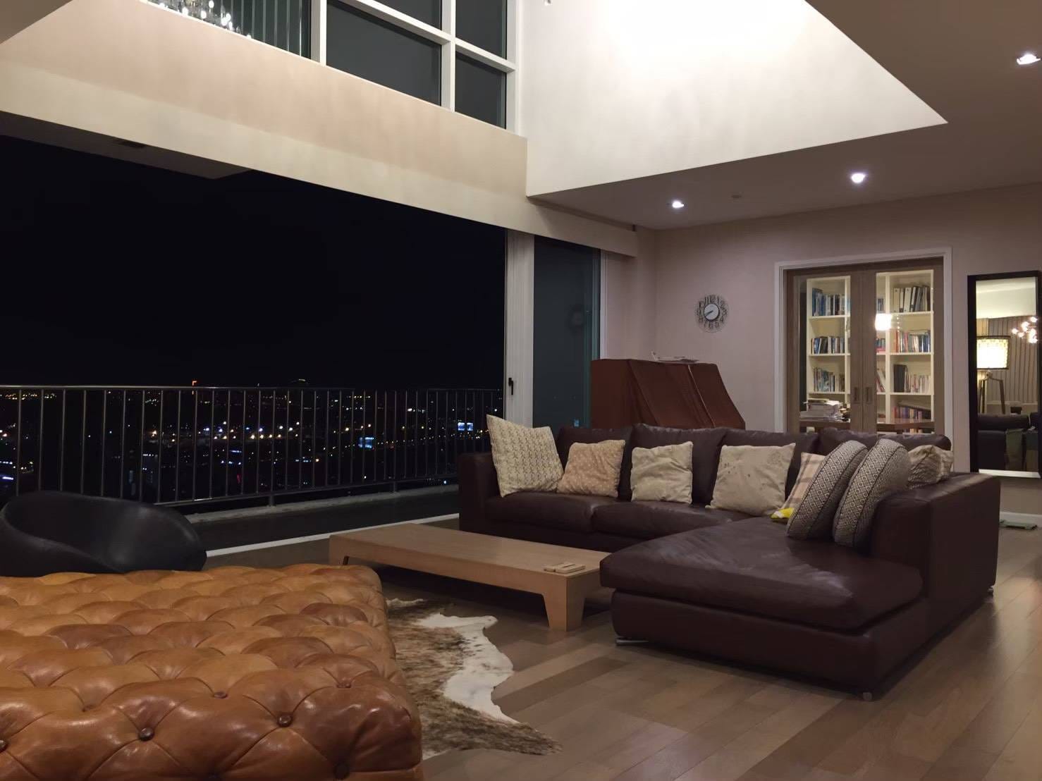 ขายคอนโด ฟูลเลอตัน สุขุมวิท พื้นที่ 289.91 ตร.ม. 4 ห้องนอน (เพนท์เฮ้าส์) ขาย 68 ล้านบาท