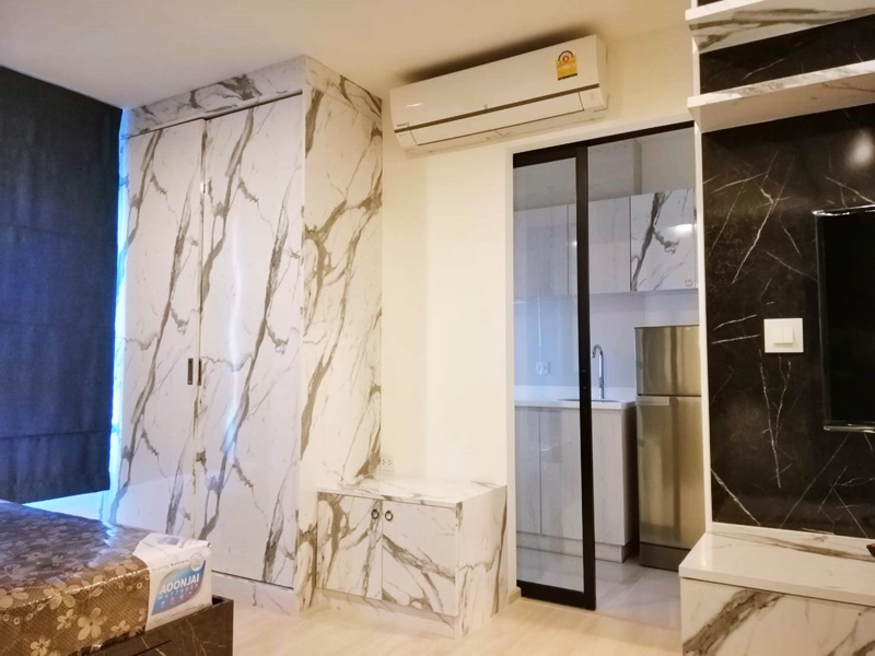 ให้เช่าคอนโด ไลฟ์ อโศก พื้นที่ 24.5 ตร.ม. ห้องสตูดิโอ เช่า 15,000 บ/ด