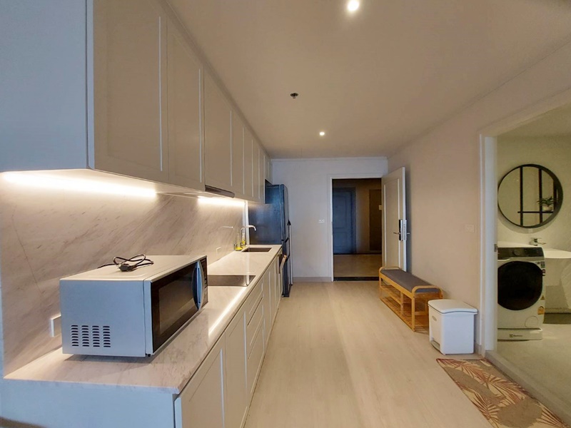 ขาย/ให้เช่า สเตท ทาวเวอร์ 111.37 ตรม. 2 ห้องนอน เช่า 40,000 บ/ด ขาย 9.1 ล.