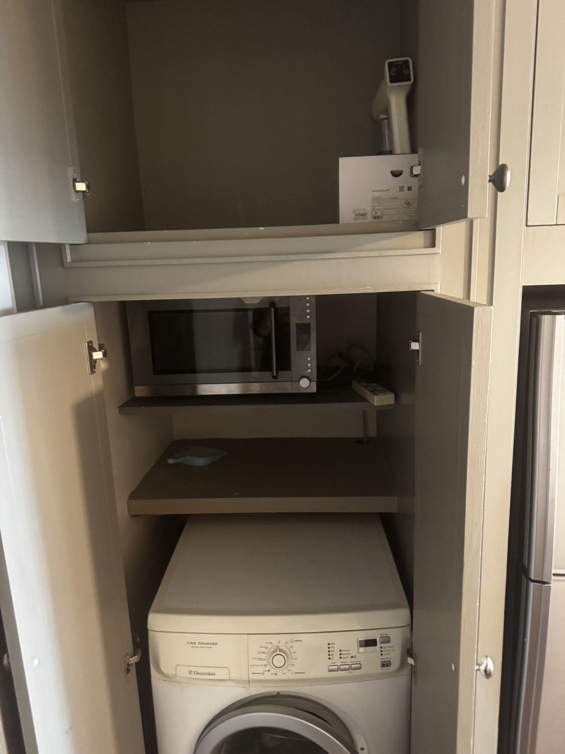 TD-Y16.1 ให้เช่าคอนโด โนเบิล รีเฟลกซ์ พื้นที่ 40 ตร.ม. ห้องสตูดิโอ ราคา 19,000 บาท/เดือน