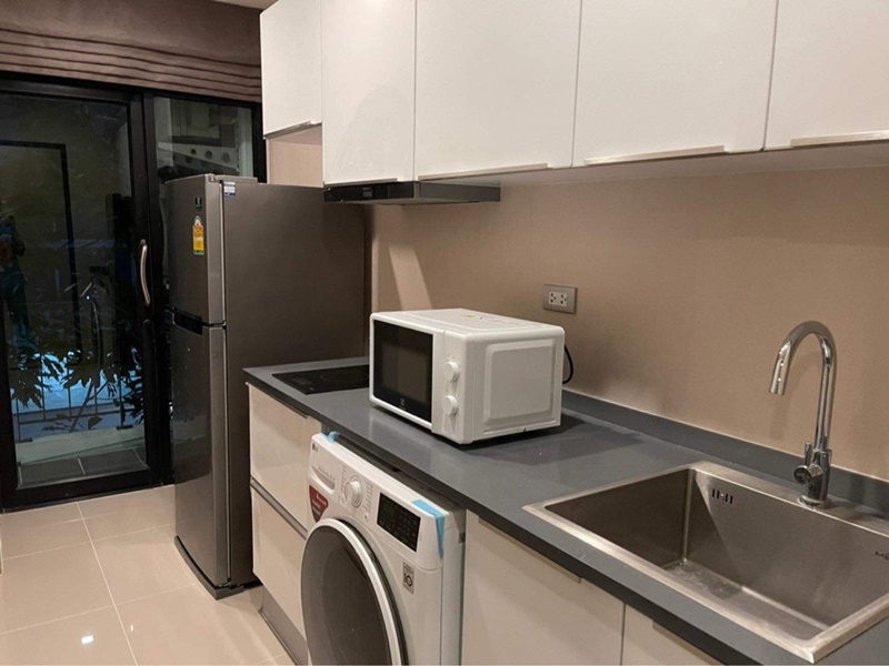 ให้เช่าคอนโด ดิ เอซ เอกมัย พื้นที่ 40 ตร.ม. 1 ห้องนอน. เช่า 18,000 บ/ด