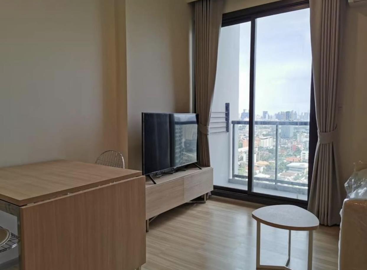 ให้เช่าคอนโด เอ็ม จตุจักร พื้นที่ 54 ตร.ม 2 ห้องนอน ราคา 30,000 บาท/เดือน