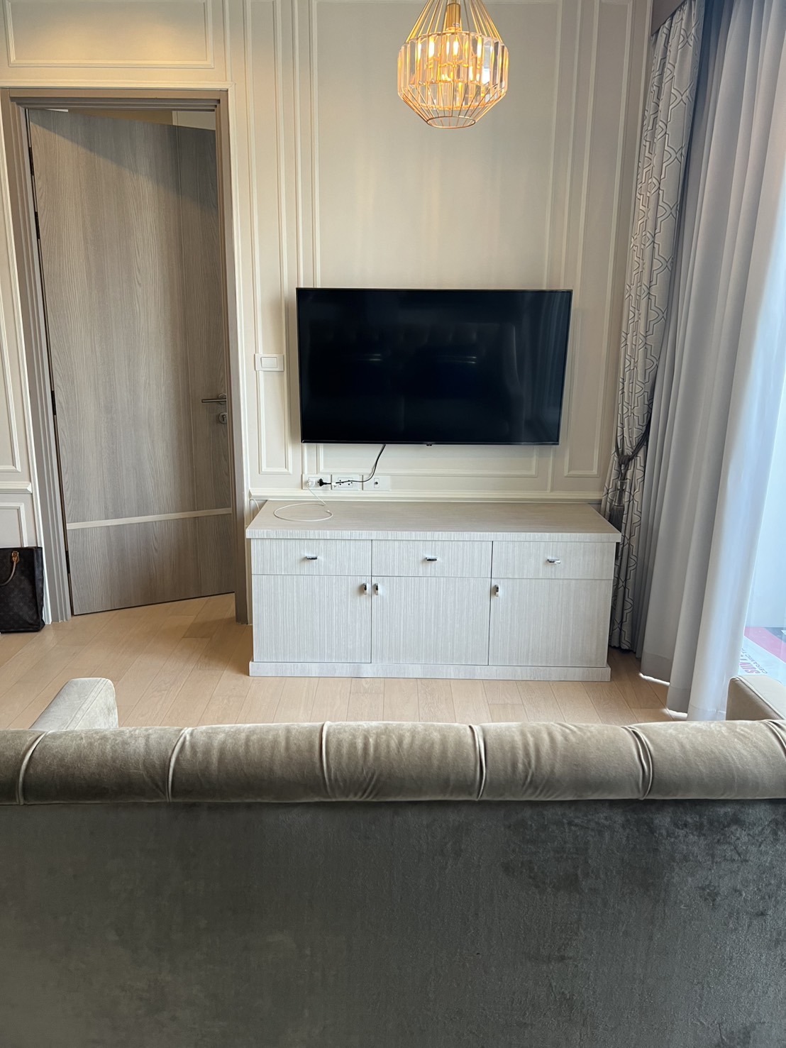 ให้เช่าคอนโด ไนท์ บริดจ์ ไพร์ม สาทร พื้นที่ 37 ตร.ม. 1 ห้องนอน ให้เช่า 25,000 บ/ด