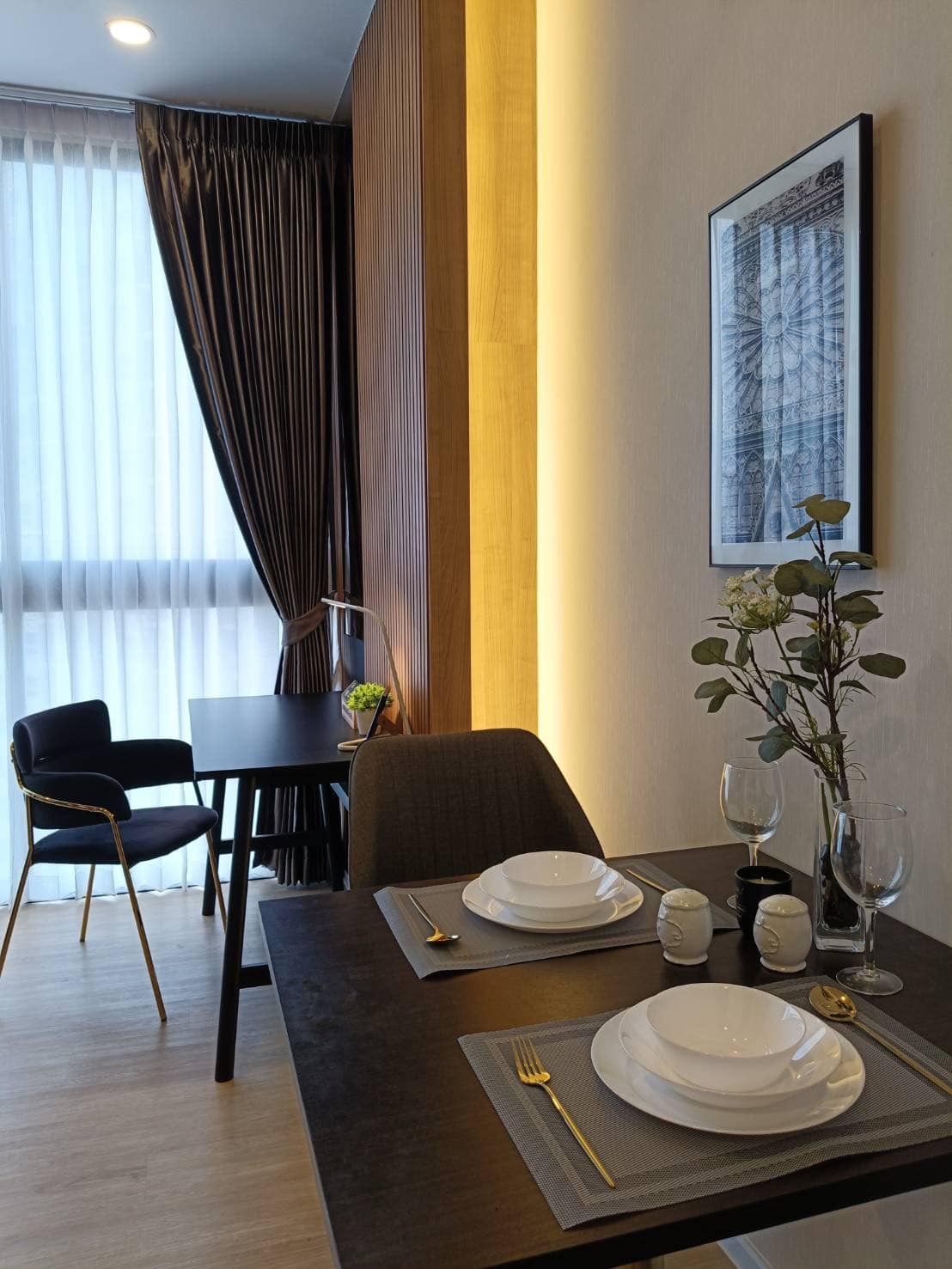 ให้เช่าคอนโด ไซมิส พระราม 9 พื้นที่ 38 ตรม. Duplex 1 ห้องนอน ราคาเช่า 23,000 /เดือน