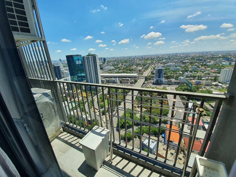 ให้เช่าคอนโด ซี เอกมัย พื้นที่ 100 ตร.ม. 3 ห้องนอน เช่า 58,000 บ/ด