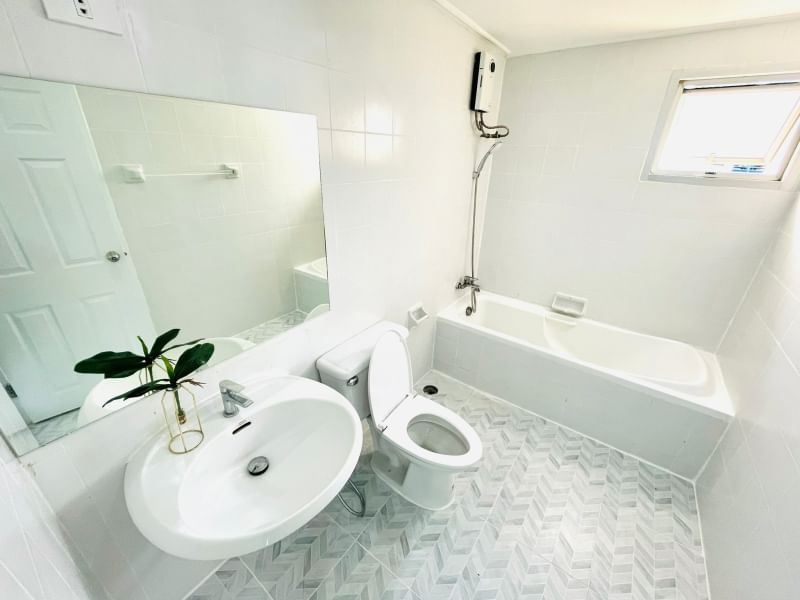 ให้เช่าคอนโด วอเตอร์ฟอร์ด พาร์ค พระราม 4 พื้นที่ 67 ตร.ม. 2 ห้องนอน เช่า 17,500 บ/ด