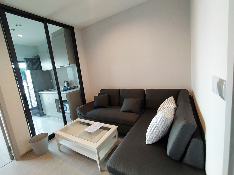 ให้เช่าคอนโด ไลฟ์ สุขุมวิท 62 พื้นที่ 30 ตร.ม. 1 ห้องนอน เช่า 12,000 บ/ด