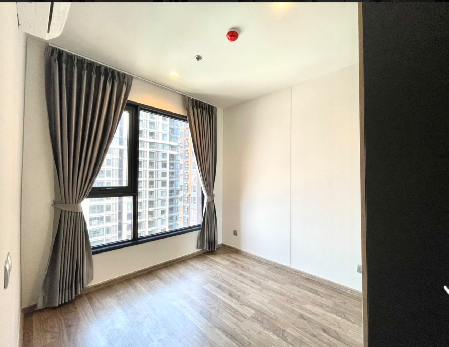 ให้เช่า ไลฟ์ ลาดพร้าว แวลลีย์ 59 ตรม. 2 ห้องนอน เช่า 43,000 บาท/เดือน