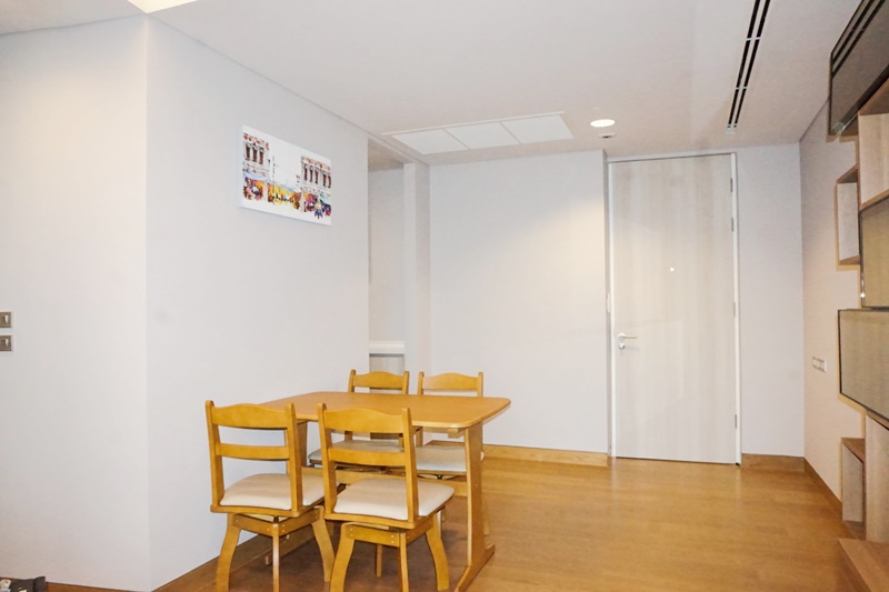 ให้เช่าคอนโด เดอะ ลุมพินี 24 พื้นที่ 55 ตร.ม. 2 ห้องนอน เช่า 50,000 บ/ด