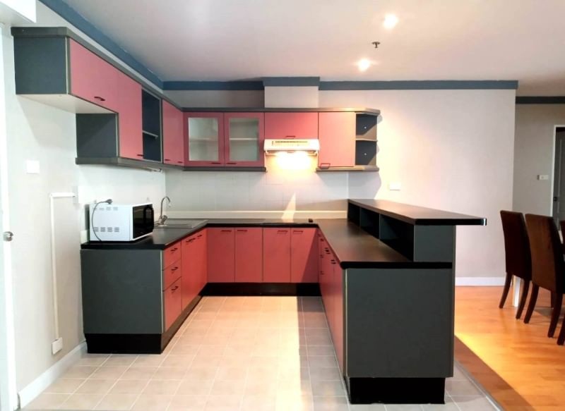 ให้เช่าคอนโด เดอะ วอเตอร์ฟอร์ด ไดมอนด์ 121 ตรม. 3 ห้องนอน เช่า 47,000 บ/ด