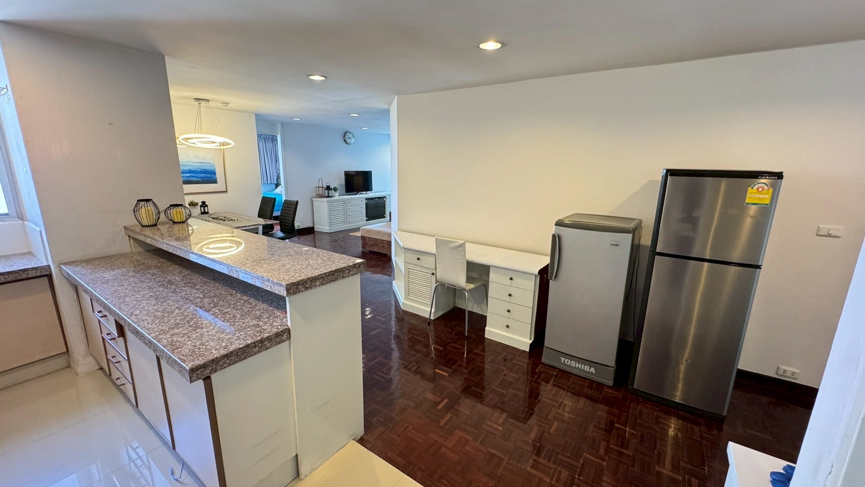 ให้เช่าคอนโด ไท ปิง ทาวเวอร์ คอนโดมิเนียม พื้นที่ 102 ตรม. เช่า 35,000 บาท/เดือน ลดเหลือ 25,000 บ/ด