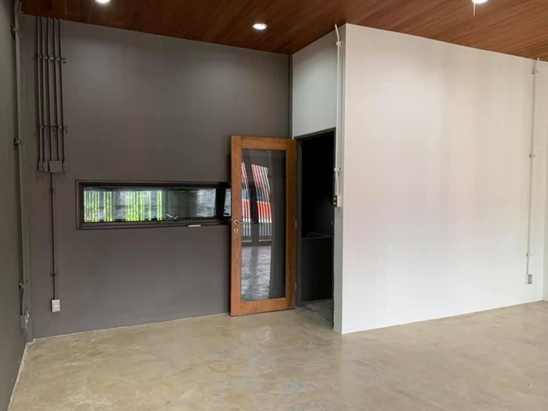 ให้เช่าโฮมออฟฟิศ 3 ชั้น ย่านพระราม 9 พื้นที่ 38 ตรว. เช่า 55,000 บาท/เดือน