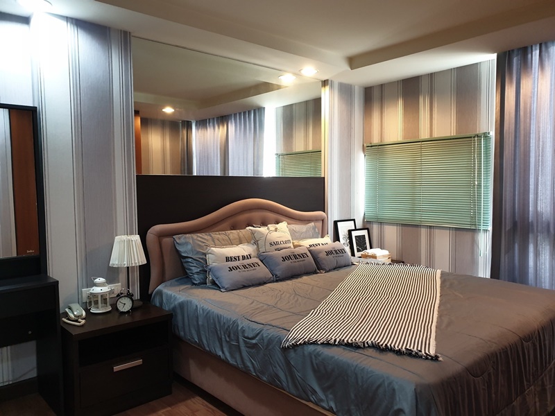 ให้เช่าคอนโด เดอะ คริส รัชดา พื้นที่ 46 ตรม. 1 ห้องนอน เช่า 13,900 บ/ด