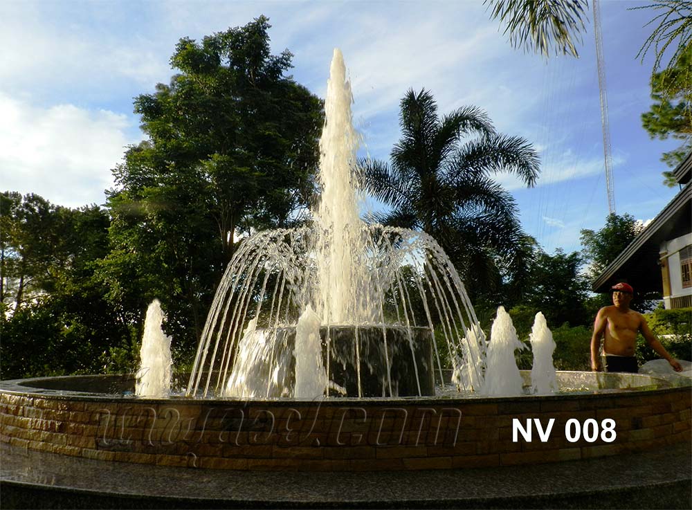 บ่อน้ำพุวงกลม 2 ชั้น พร้อมวง Ring และทรงต้นสน 8 หัว ที่ สวนน้ำทิพย์ วัลเล่ย์ ภูเรือ