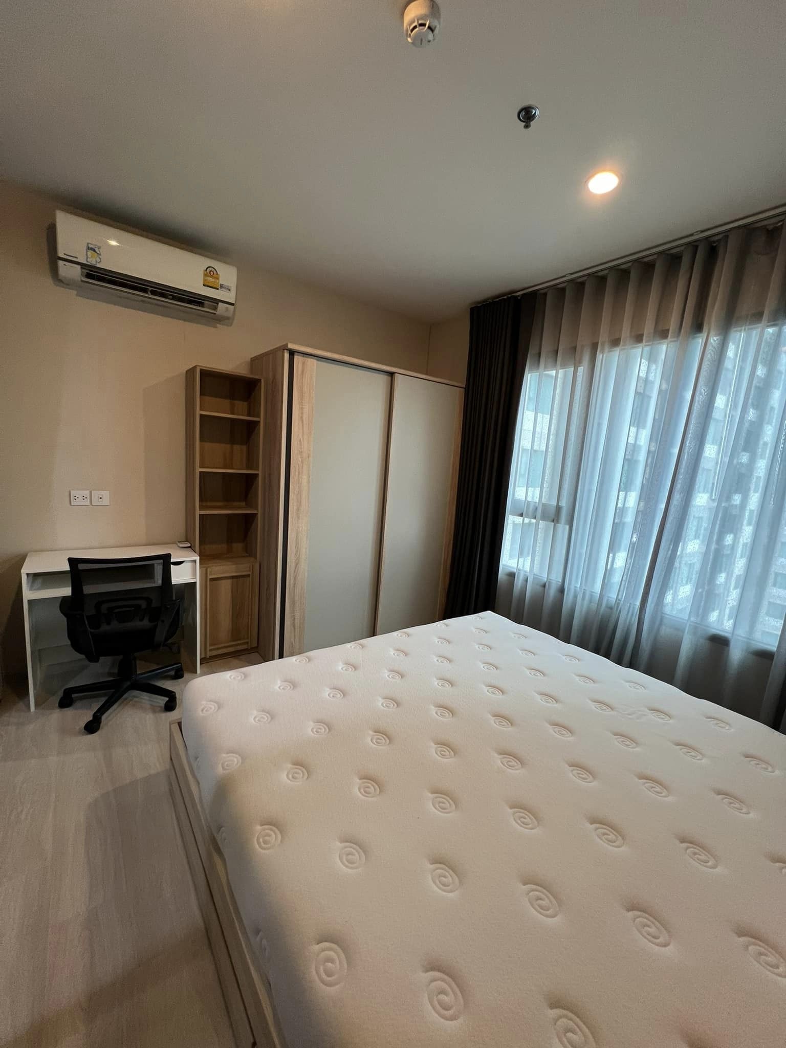 ให้เช่า คอนโด ไลฟ์ อโศก พื้นที่ 30 ตร.ม. 1 ห้องนอน เช่า 20,000 บ/ด