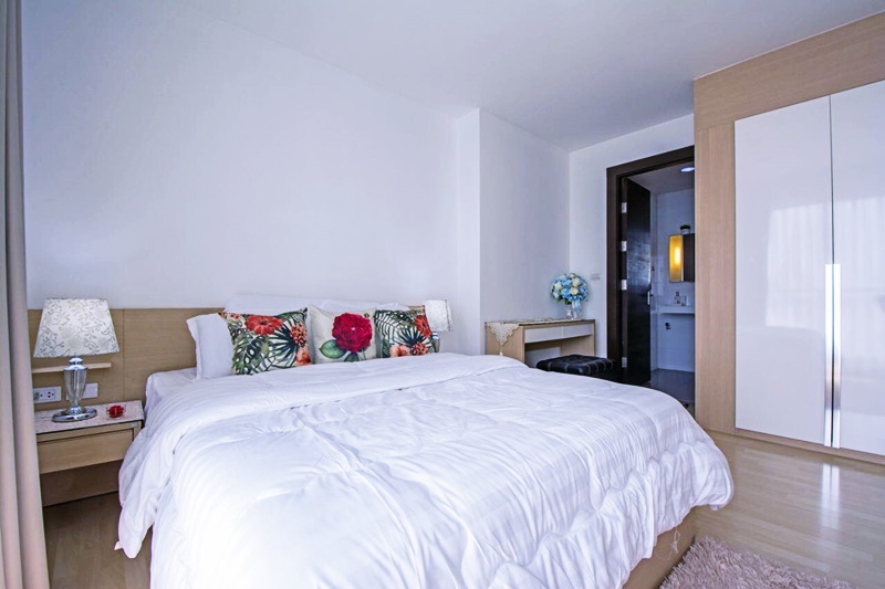 ให้เช่าคอนโด ริทึ่ม รัชดา พื้นที่ 45.49 ตร.ม. 1 ห้องนอน เช่า 20,000 บ/ด