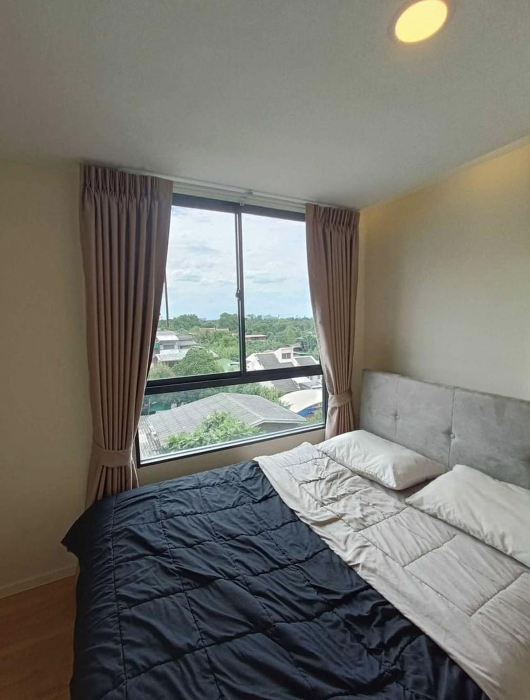 ให้เช่า โมเดิร์น คอนโด บางพลัด จรัญ79 พื้นที่ 26 ตร.ม 1 ห้องนอน ราคา 9,500 บาท/เดือน