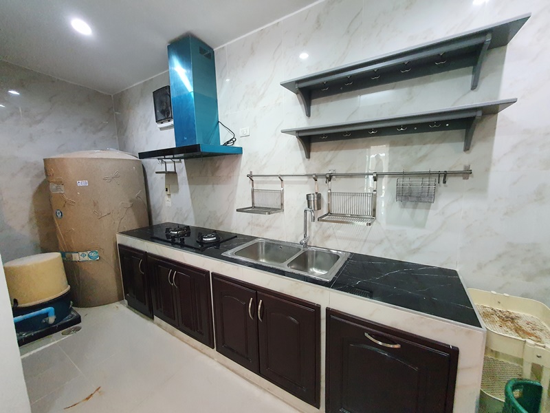 ขายทาวน์โฮม 3ชั้น ย่านรามคำแหง 39 พื้นที่ 32.2 ตรว. 3 ห้องนอน ขาย 6.9 ล้านบาท