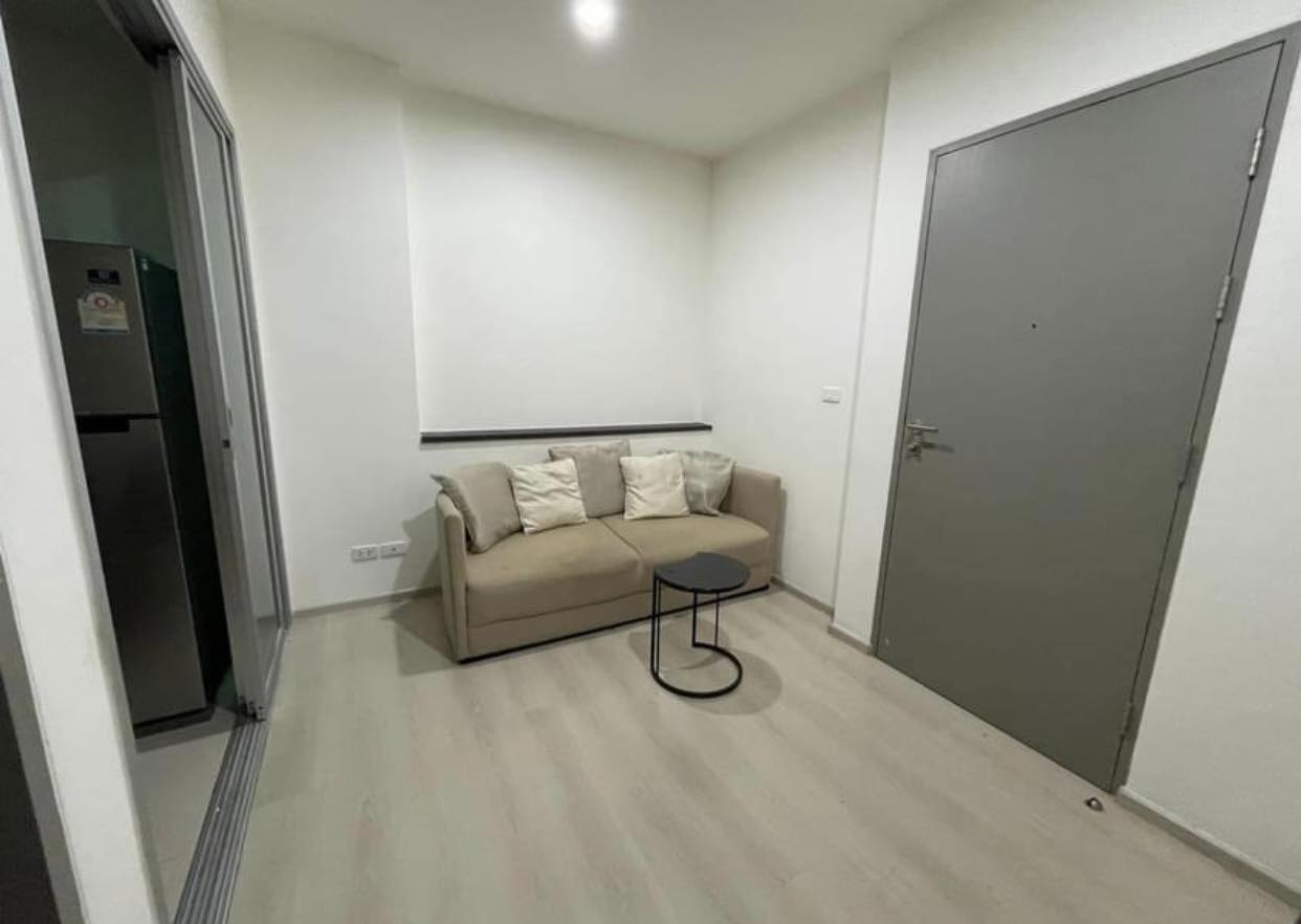 ให้เช่า ไลฟ์ รัชดาภิเษก 32 ตร.ม. 1 ห้องนอน ราคา 16,000 บาท/เดือน