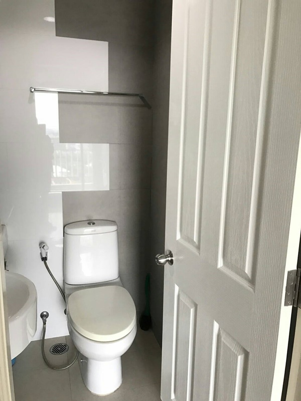 ให้เช่าคอนโด ลุมพินี เพลส รัชโยธิน พื้นที่ 28 ตร.ม. 1 ห้องนอน ให้เช่า 9,500 บ/ด