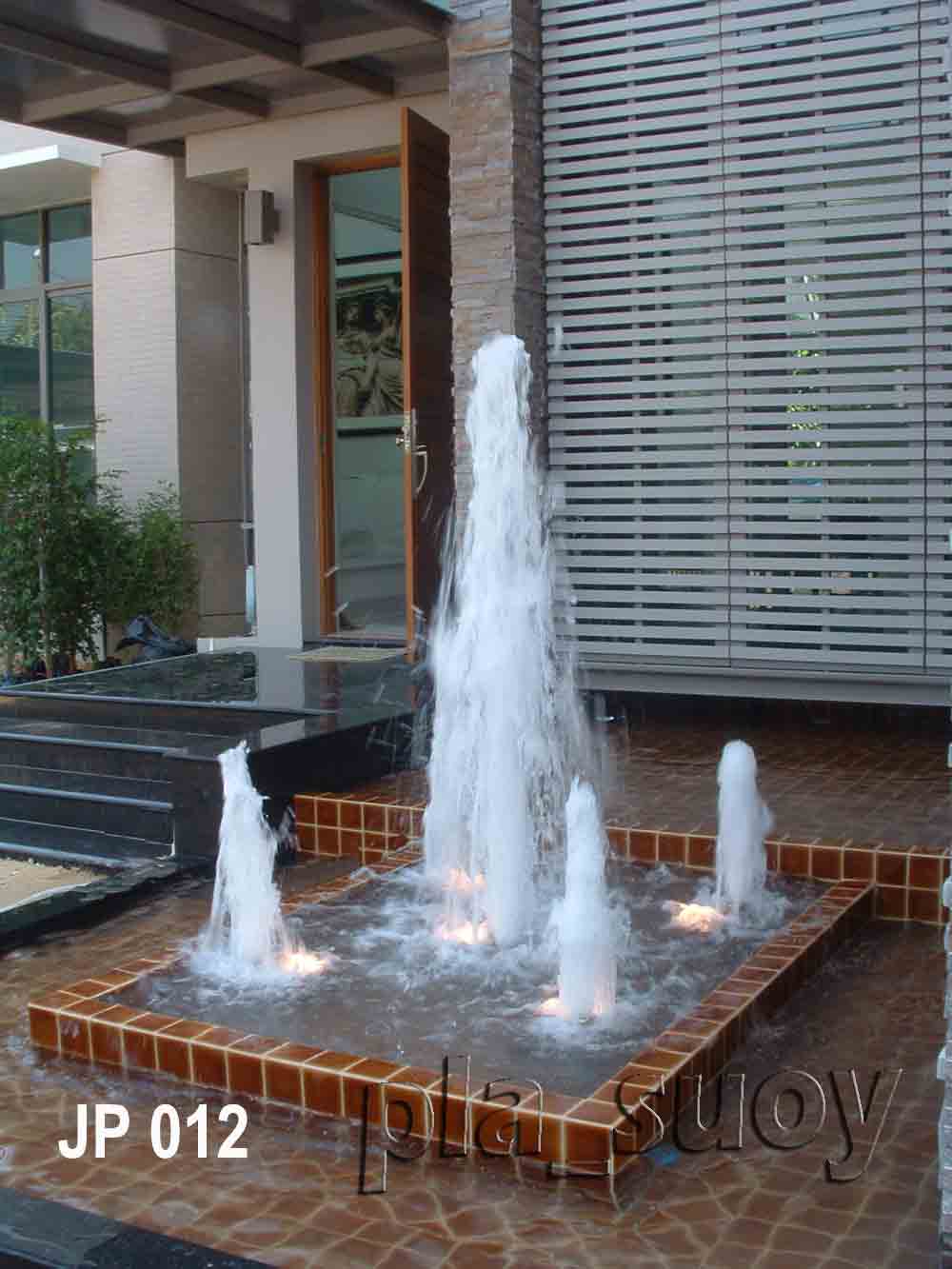 น้ำพุ ฮวงจุ้ย หน้าบ้านคุณเจี๊ยบ