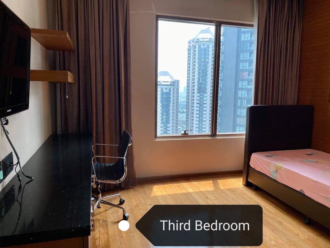 ให้เช่า คอนโด ดิ เอ็มโพริโอ เพลส 165 ตรม. 3 ห้องนอน เช่า 95,000 บาท/เดือน