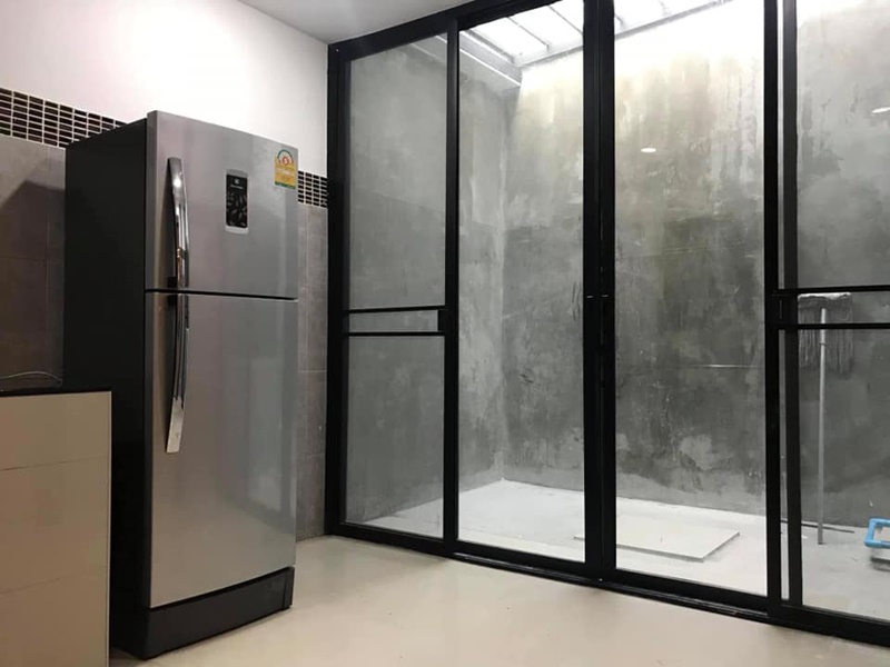 ขายทาวน์เฮ้าส์ 3 ชั้น ย่านลาดพร้าว พื้นที่ 180 ตรม. 3 ห้องนอน ขาย 4.7 ล้านบาท