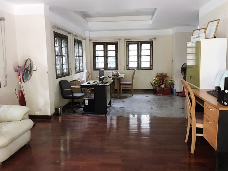 ให้เช่าบ้านเดียว 2 ชั้น ย่านพุทธมนฑลสาย 2 พื้นที่ 100 ตรว. 4 ห้องนอน 25,000 บ/ด