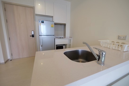 ขาย/ให้เช่า ริทึ่ม สุขุมวิท 42 พื้นที่ 45 ตร.ม. 1 ห้องนอน เช่า 35,000 บ/ด ขาย 9.8 ล้านบาท