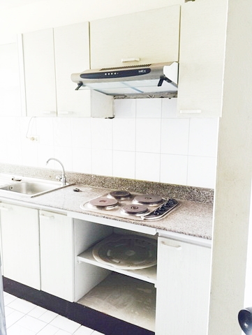 ให้เช่าคอนโด ไทปิง ทาวเวอร์ คอนโดมิเนียม ตึก A ชั้น 21 พื้นที่ 102 ตรม. 2 ห้องนอน. เช่า 30,000 บาท/เดือน