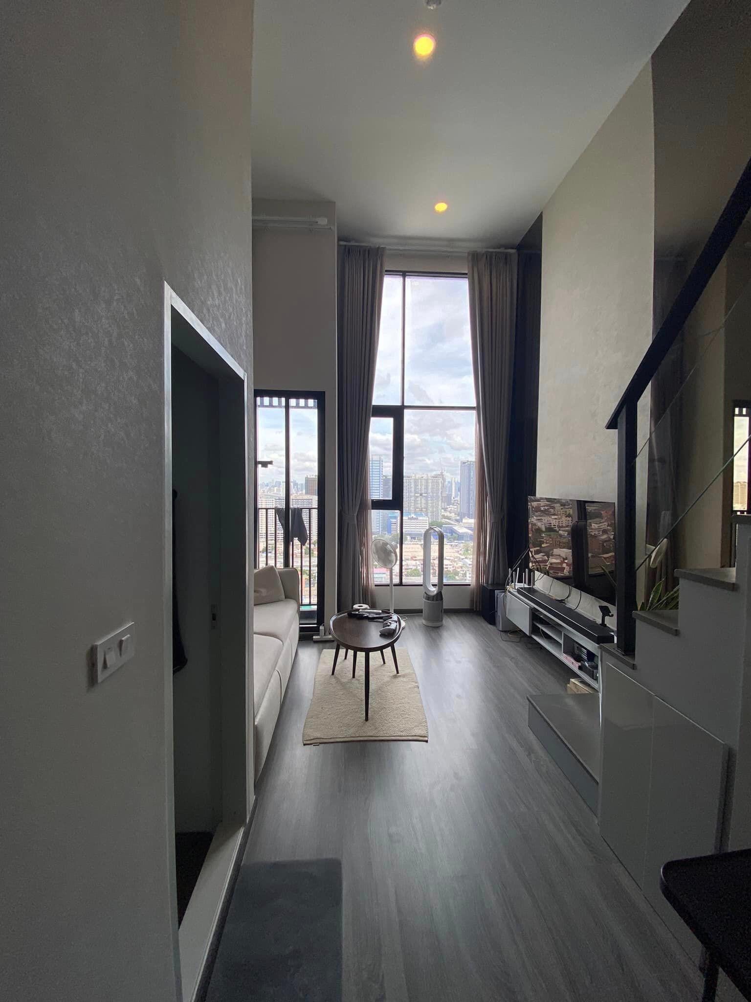 ให้เช่า ไนท์บริดจ์ สเปซ รัชโยธิน 30 ตรม. Duplex 1 ห้องนอน ราคาเช่า 23,000 บาท/เดือน