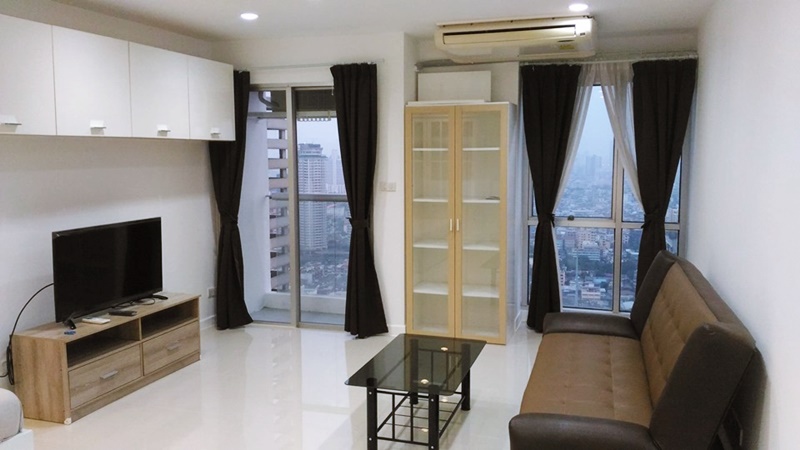 ให้เช่าคอนโด สีลม สวีท พื้นที่ 45 ตรม. 1 ห้องนอน ให้เช่า 23,000 บ/ด