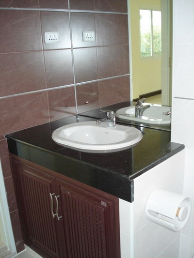 ให้เช่าบ้านเดี่ยว 2 ชั้น ย่านลาดปลาเค้า 43 พื้นที่ 45 ตรว. 3 ห้องนอน เช่า 35,000 บ/ด