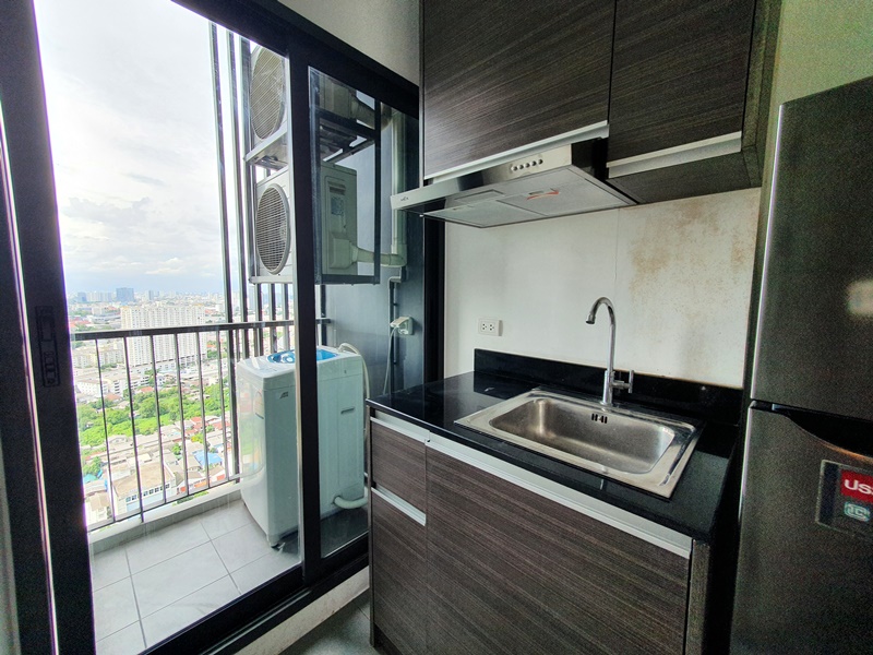 ให้เช่าคอนโด เดอะ ทรี ริโอ้ บางอ้อ พื้นที่ 28 ตร.ม. 1 ห้องนอน เช่า 9,000 บ/ด