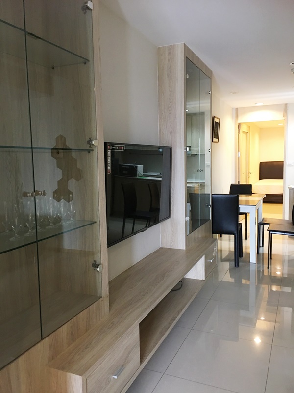 ให้เช่าคอนโด เดอะ วอเตอร์ฟอร์ด ไดมอนด์ สุขุมวิท 30/1 83.65 ตรม. 2 ห้องนอน 34,000 บ/ด