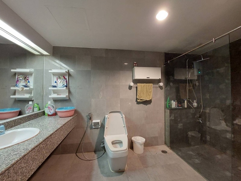 ให้เช่าคอนโด สเตท ทาวเวอร์ คอนโดมิเนียม พื้นที่ 68.23 ตรม. 1 ห้องนอน เช่า 20,000 บ/ด