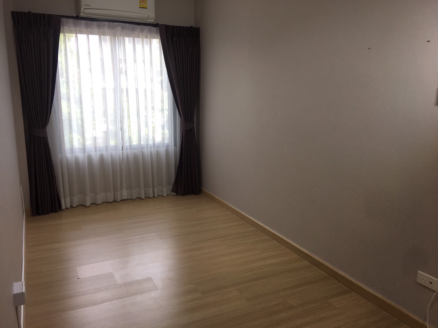 ทาวน์โฮม ให้เช่า เฮ้าส์ 35 แจ้งวัฒนะ พื้นที่ 17 ตร.วา 3 ห้องนอน ให้เช่า 22,000 บ/ด