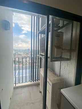 ขายคอนโด เดอะ ทรี อินเตอร์เชนจ์ พื้นที่ 60 ตร.ม. 2 ห้องนอน 2 ห้องน้ำ ขาย 5.6 ล้านบาท